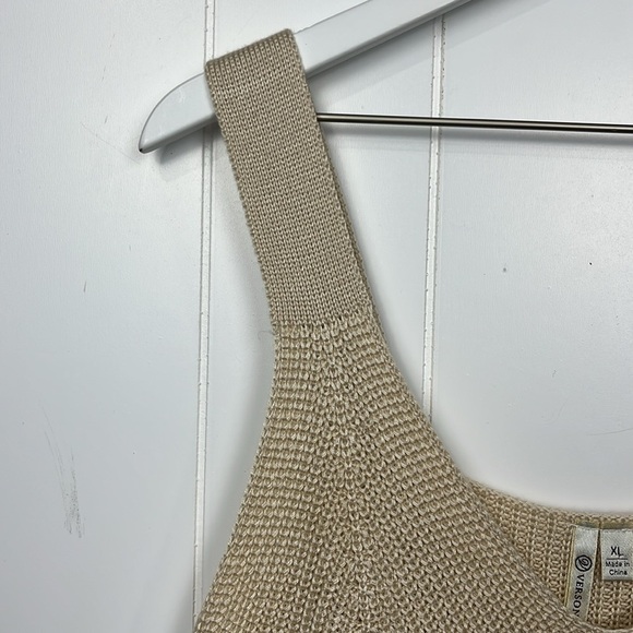 Versona Womens Knit Vest XL Tan/Mauve Vneck Straps Open Weave Soft Casual EUC - Picture 3 of 11